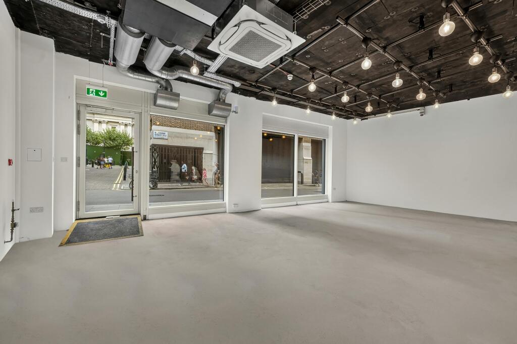 hall 1.jpg