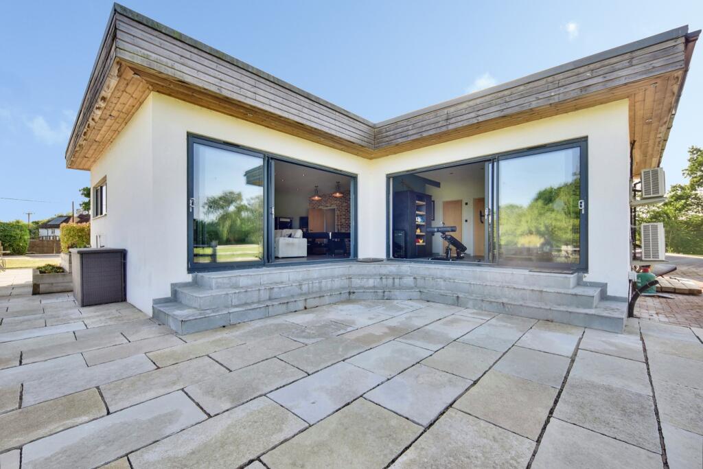 House in Maidstone, Nettlestead - View 4