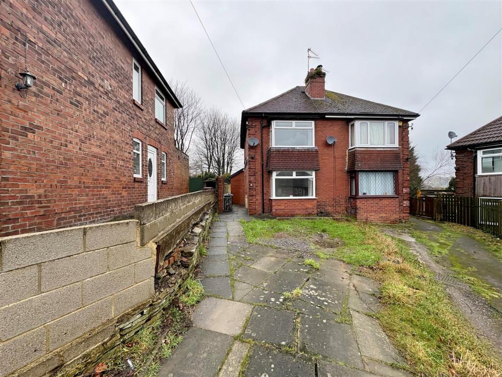 2-bed semi-detached on Old Road, Thornton, £150,000