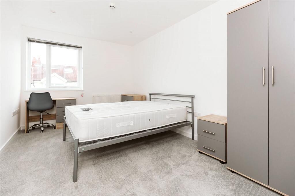 5 bedroom apartment for rent