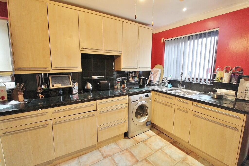Harkness Drive, Waterlooville photo 2