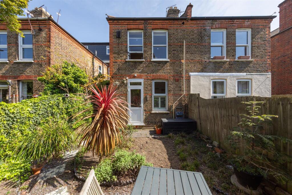 Apartment in London - View 4