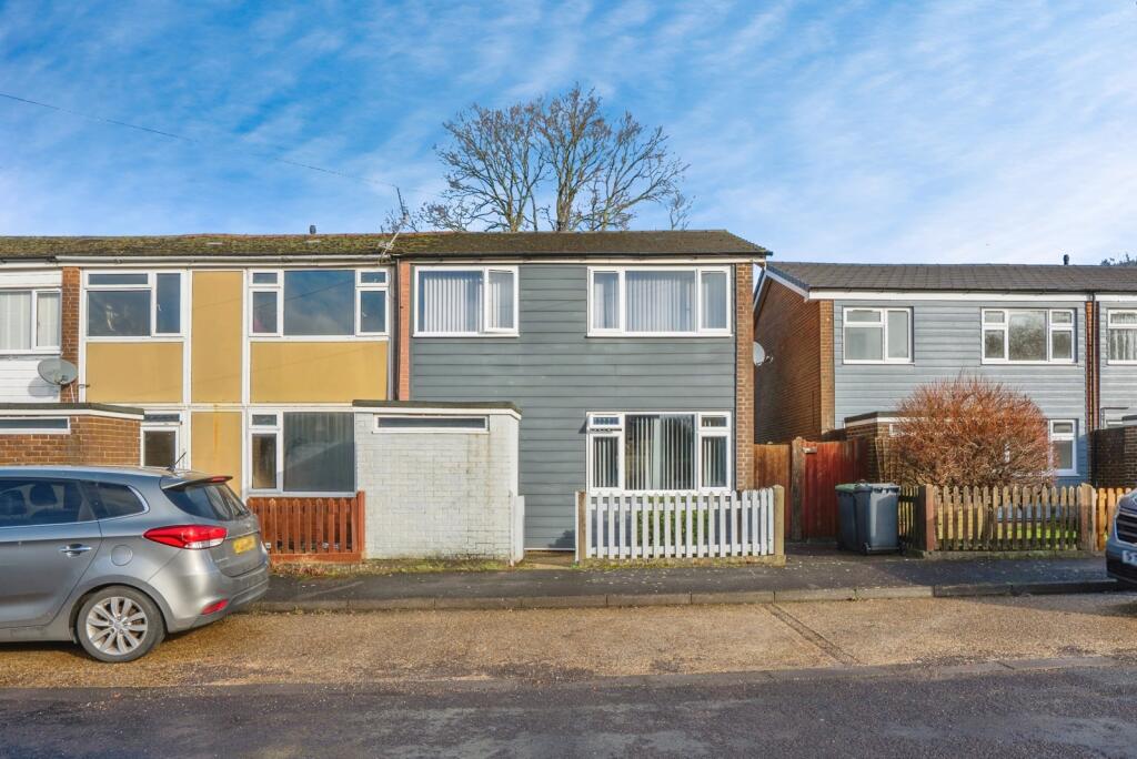 Main image of property: Chaucer Close, Waterlooville, Hampshire, PO7