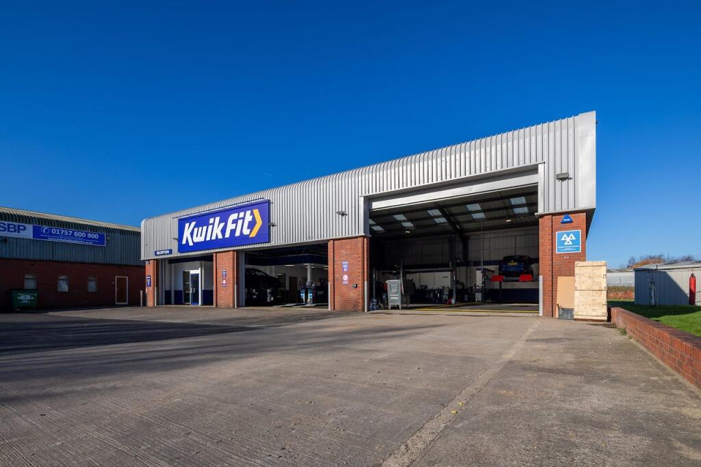 Main image of property: Unit 1 Canal Road, Selby, YO8 8AG