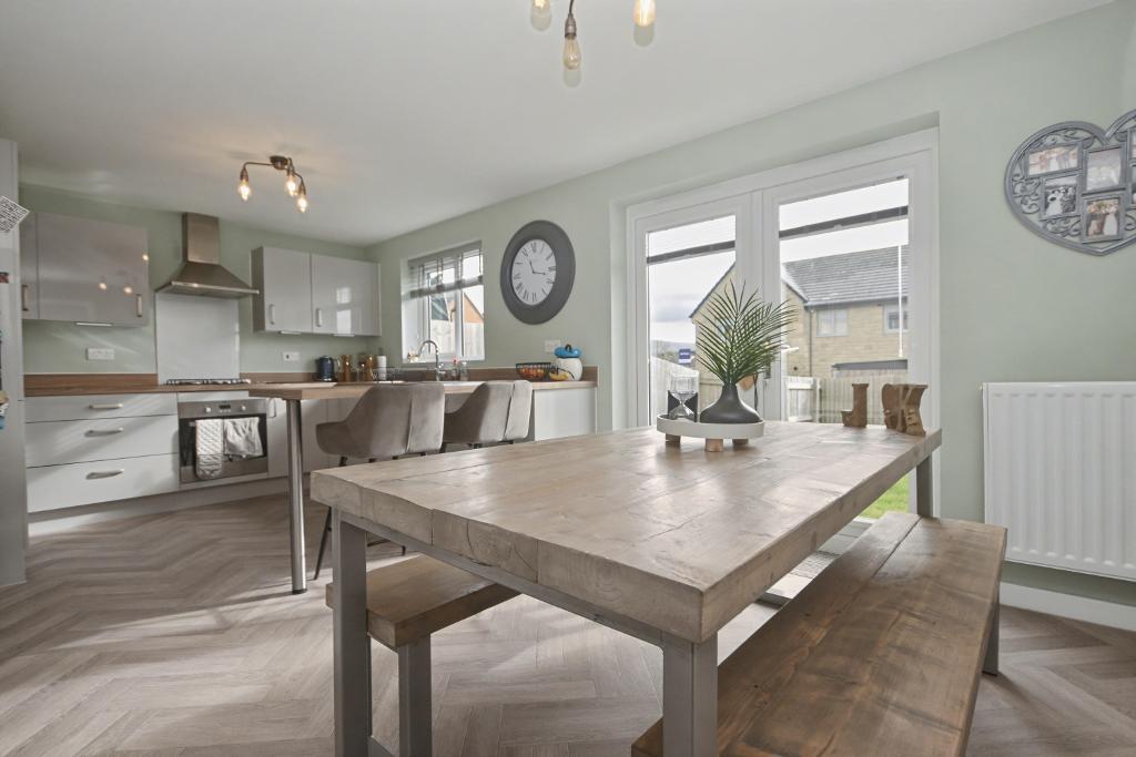 House in Ribble Valley, Clitheroe - More