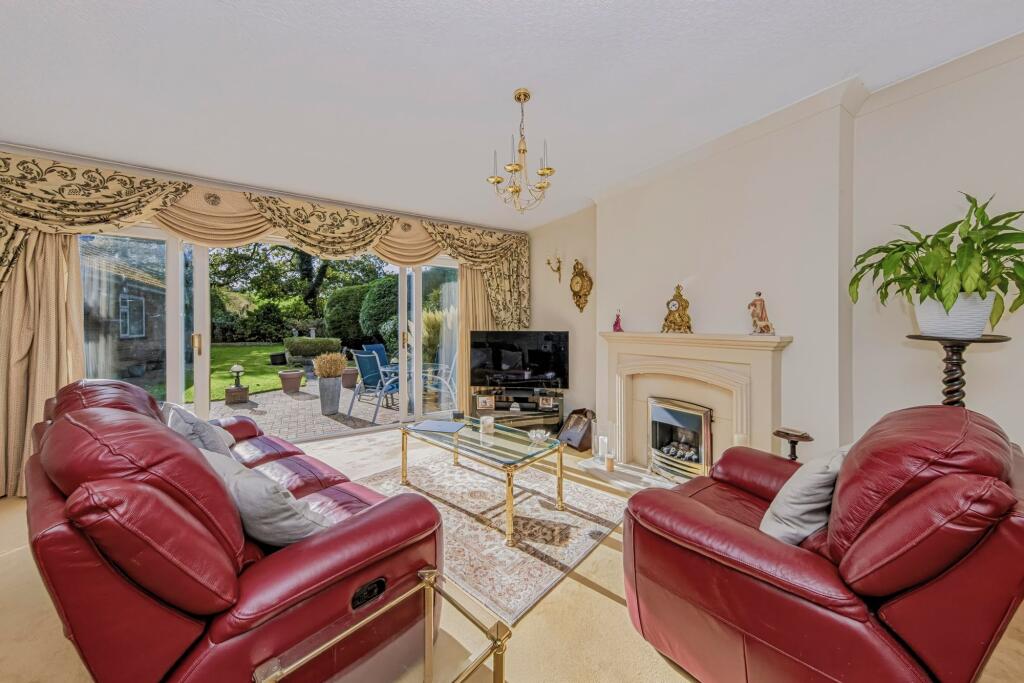 House in Stoke-on-Trent - View 2