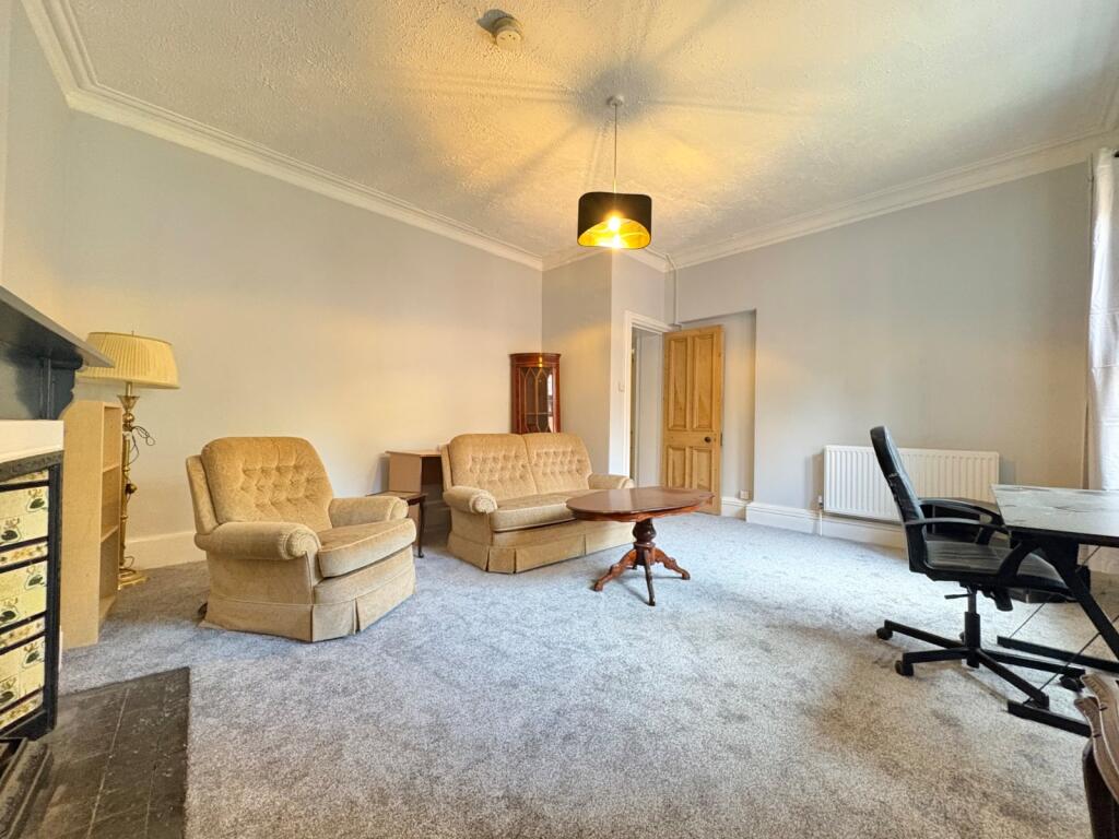 Apartment in Leeds, Headingley Hill, Headingley - View 4
