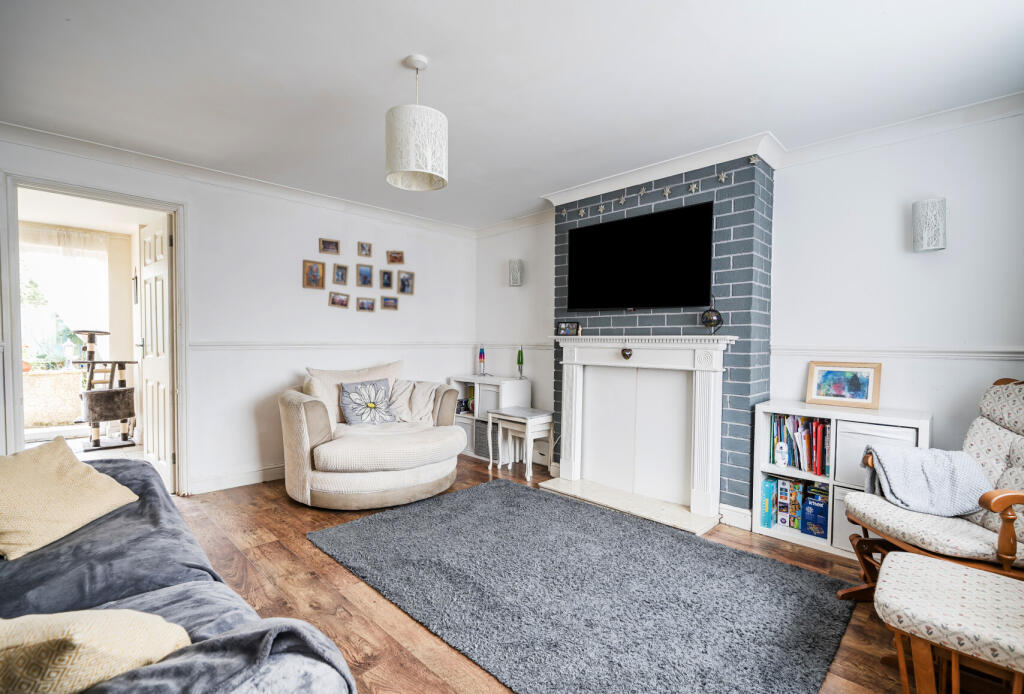 Tudor Close, Oldland Common, Bristol, Gloucestershire, BS30 - View 3