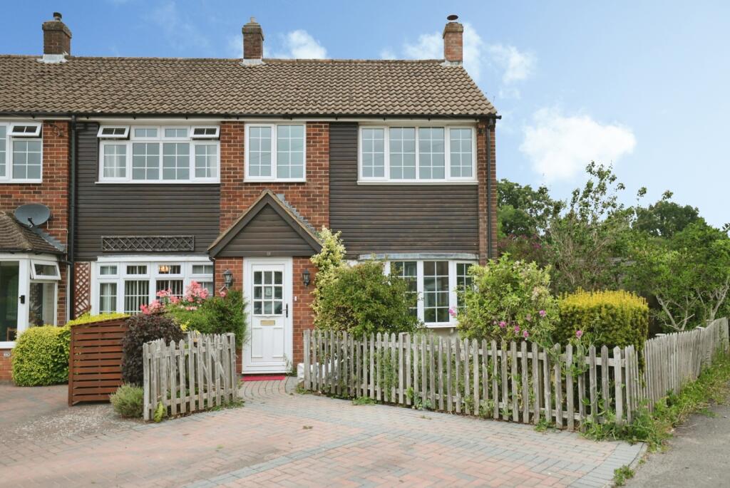 Main image of property: Stubbs End Close, Amersham, HP6