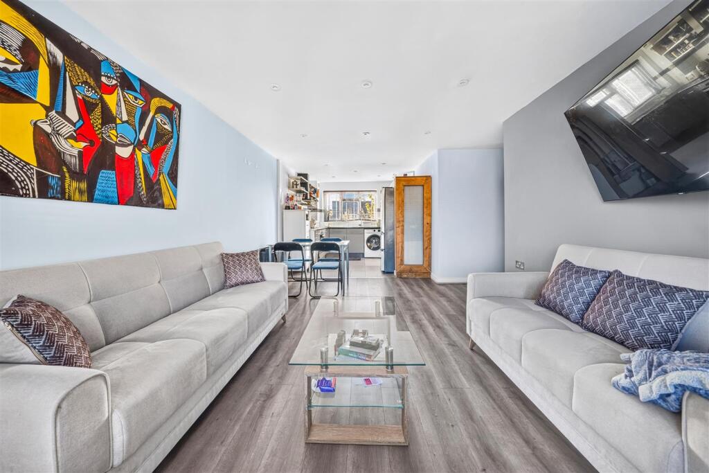 Apartment in London - View 4