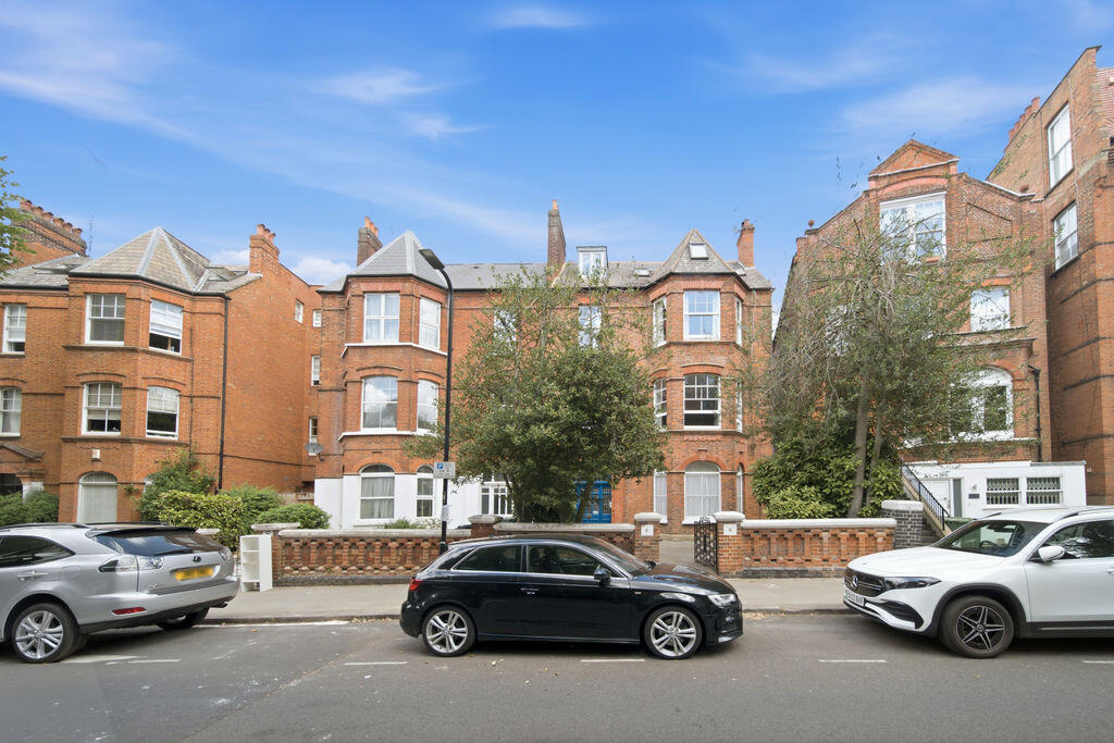 Apartment in London, Swiss Cottage, South Hampstead - View 3