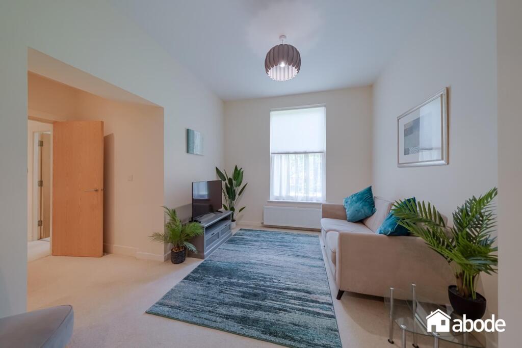 Apartment in Sefton, Liverpool City Region - View 3