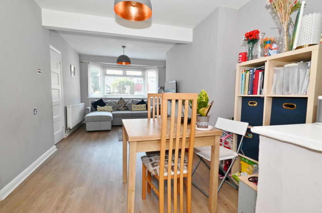 House in Twickenham - View 5
