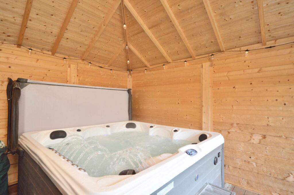 Additional image 44 of Timsbury Road, Farmborough