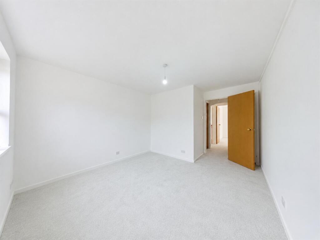 Apartment in Gosport, Lee-on-the-Solent - View 3