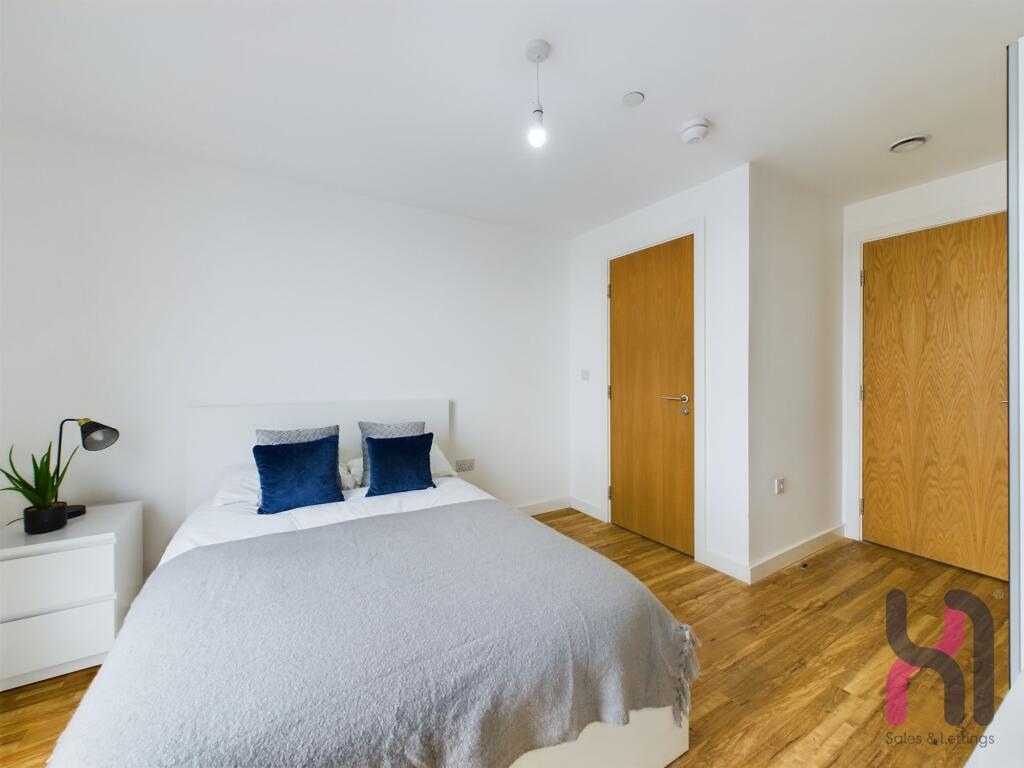 Apartment in Liverpool - View 5