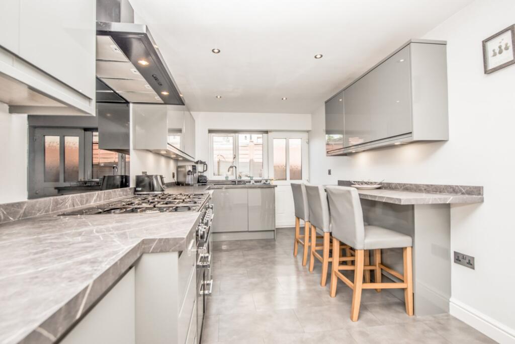 House in Kirklees, Spen - View 4