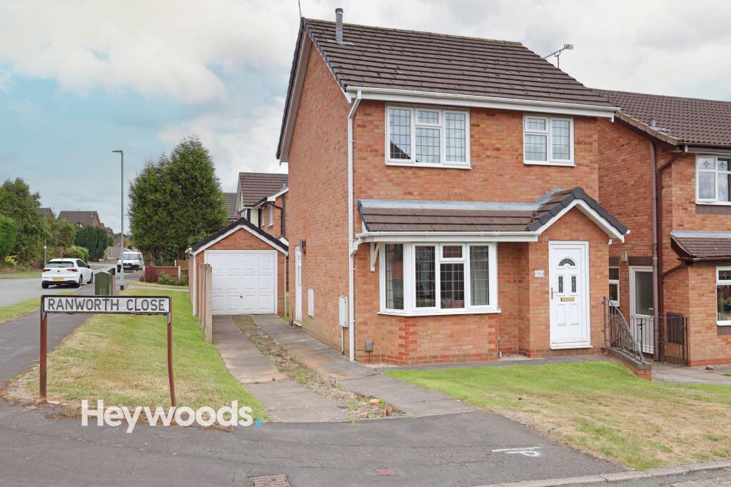 3-bed detached on Ranworth Close, Newcastle, ST5, £220,000