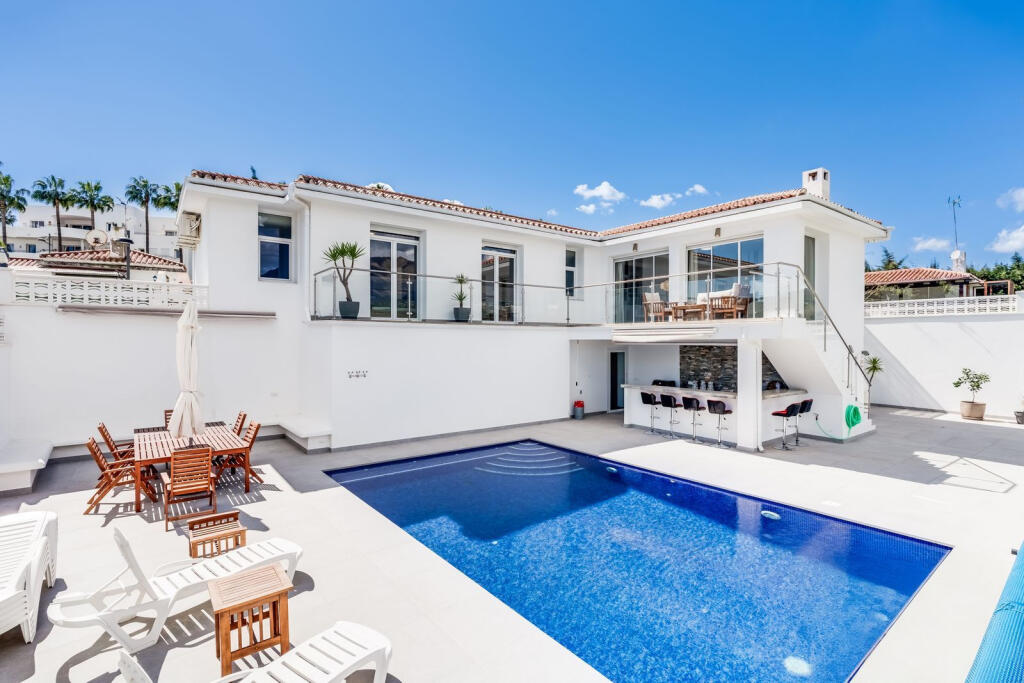 Main image of property: Andalucia, Malaga, Estepona