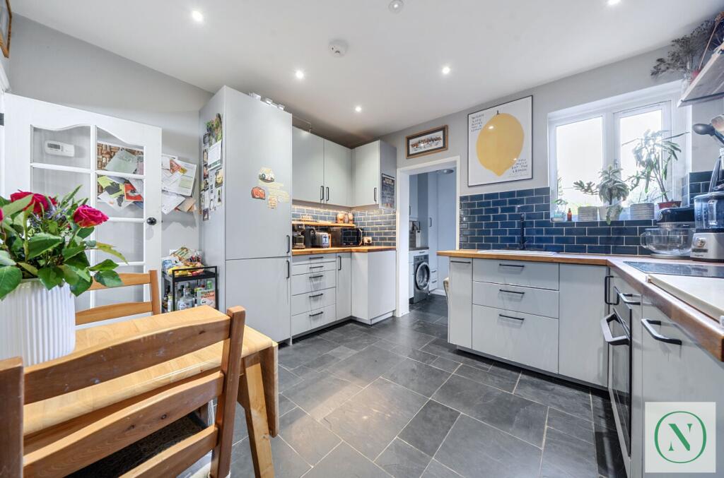 House in London - View 5