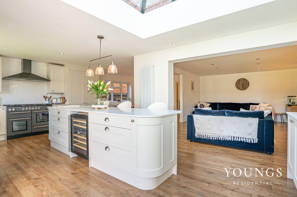 House in Southend-on-Sea - View 5