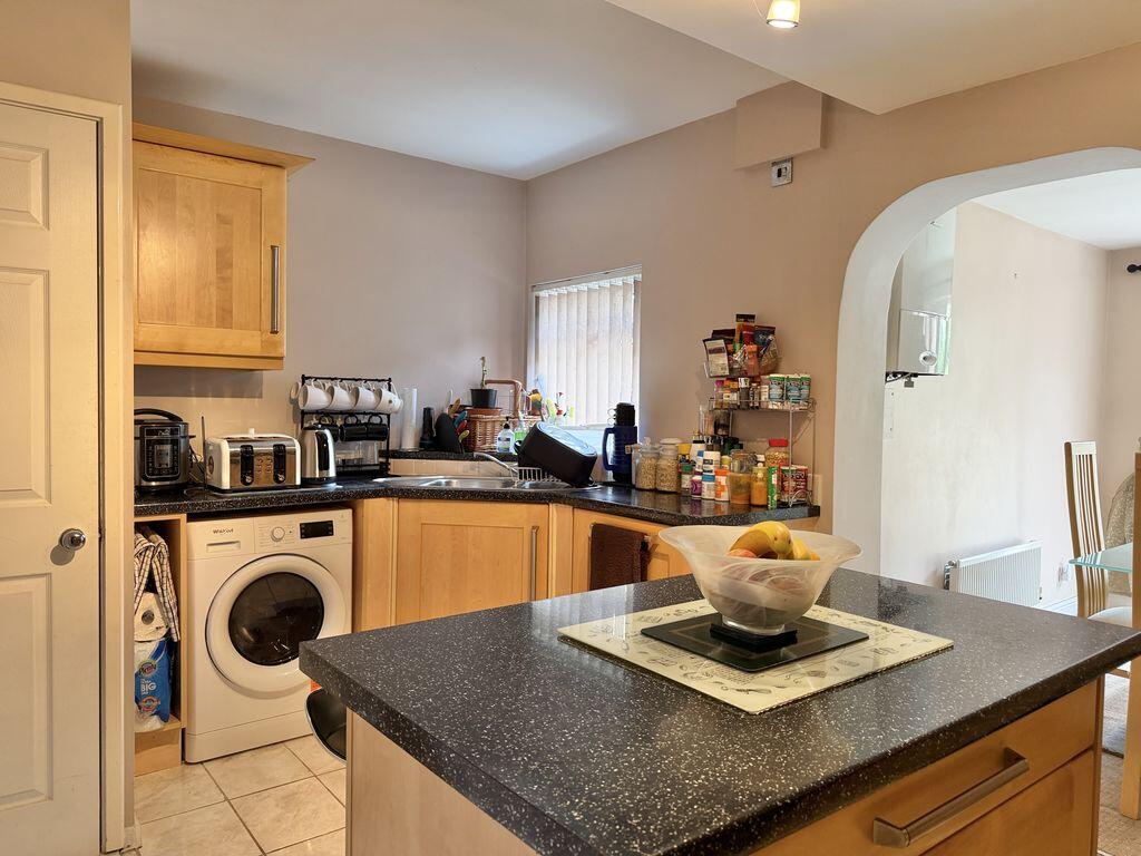 Parkeston Crescent, Kingstanding, Birmingham, B44 0PD photo 4