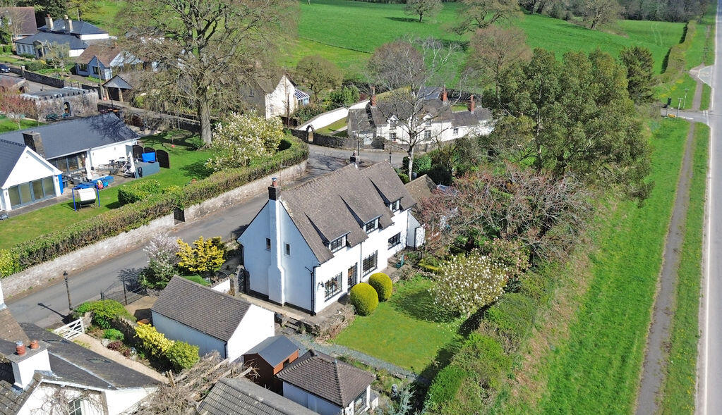 House in Newport, Lower Machen, Graig - More