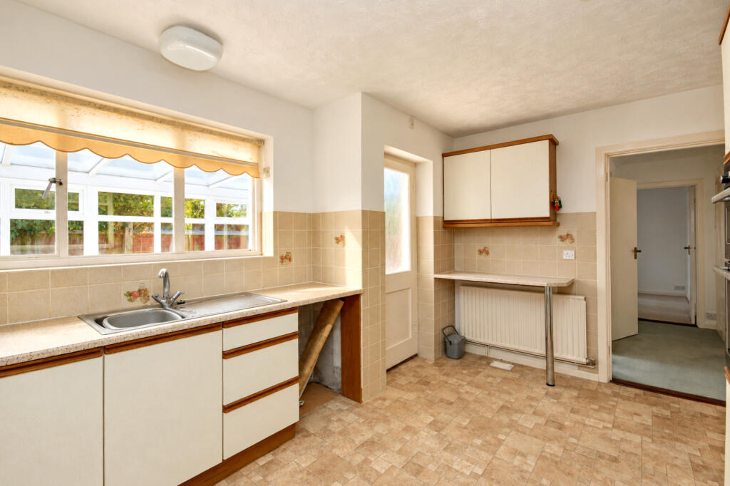 House in New Forest, Milford-on-Sea - More