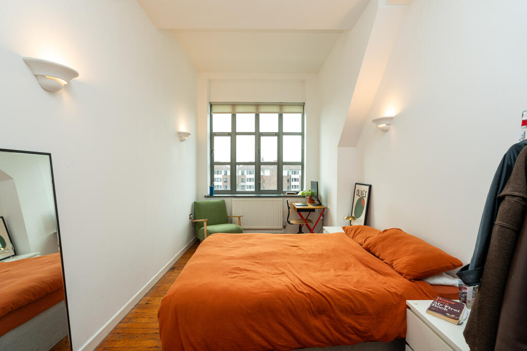 Apartment in London - More