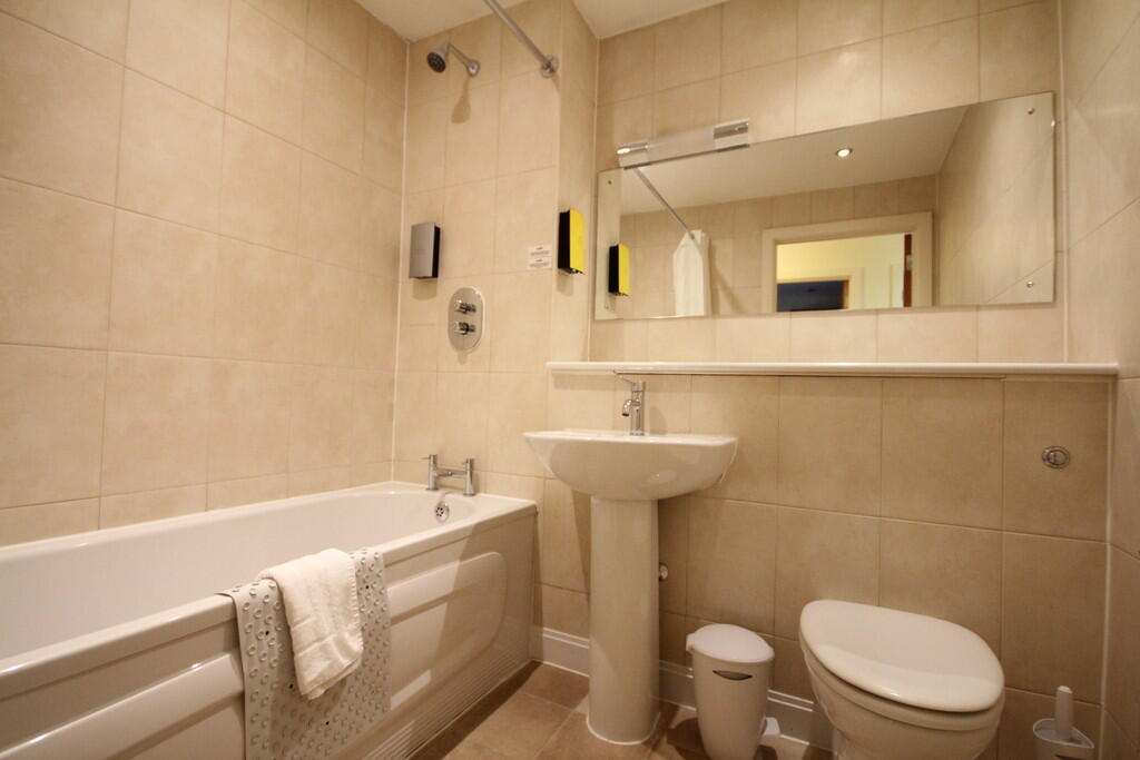 Apartment in Birmingham, The Arcadian, Digbeth - More