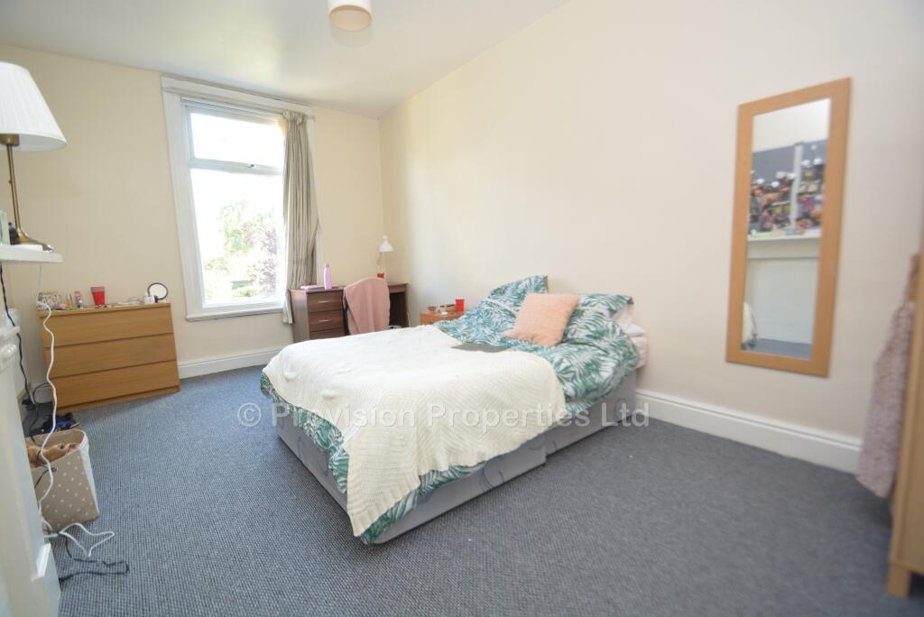 Ash Grove, Hyde Park, Leeds, LS6