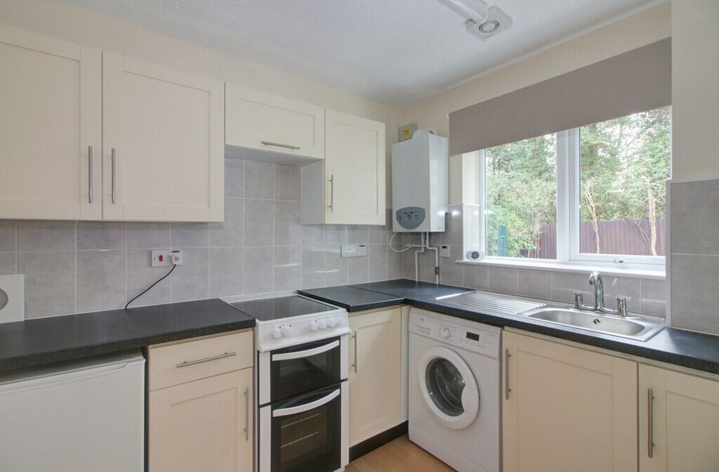 House in Swindon - View 5