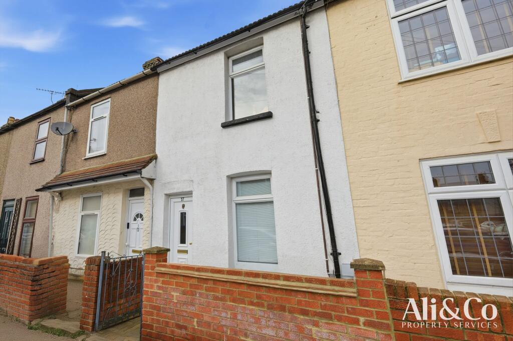 Main image of property: William Street, Grays, RM17 6DY