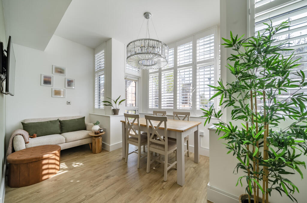 Acorn Way, Farnborough, Orpington, Kent, BR6 - View 2