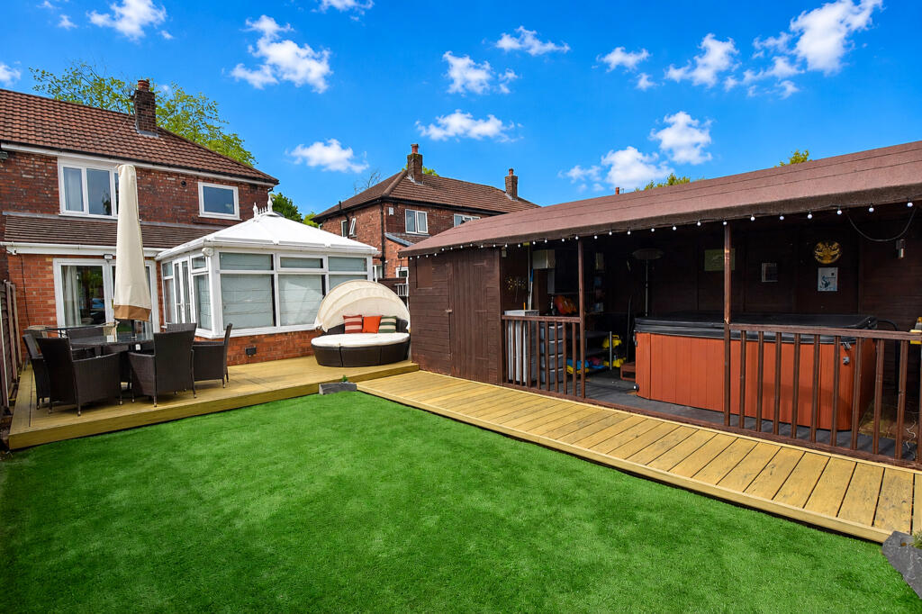 Humphrey Lane, Urmston, M41 photo 4