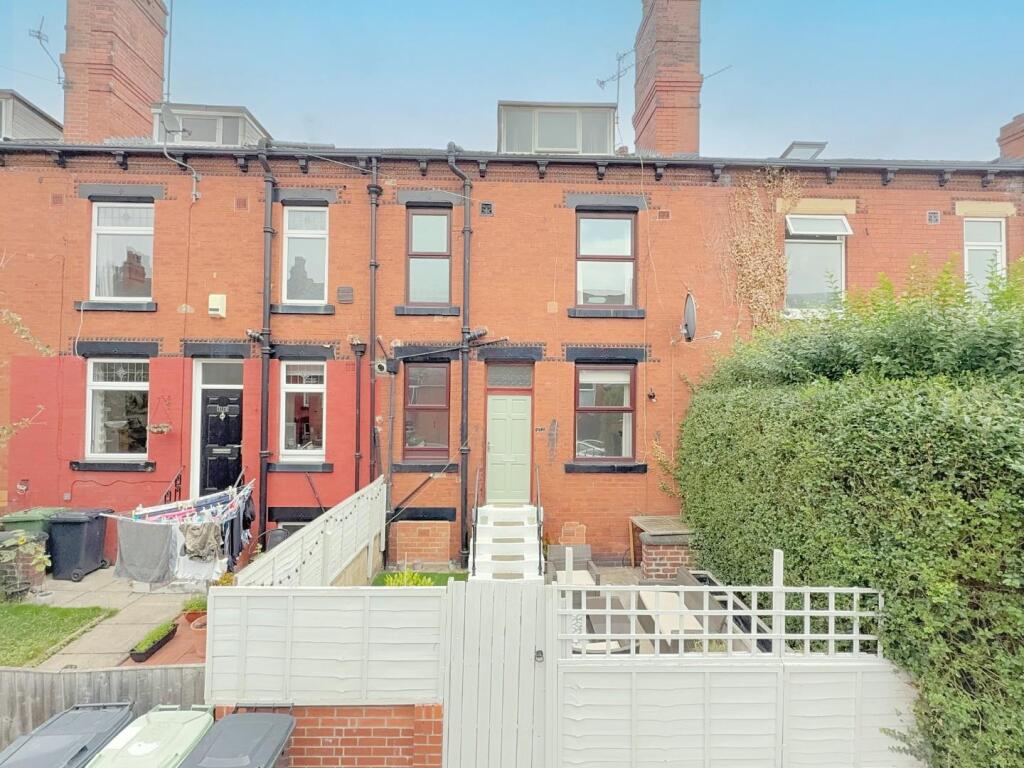 2-bed terraced on Park Mount, Armley, Leeds, £150,000