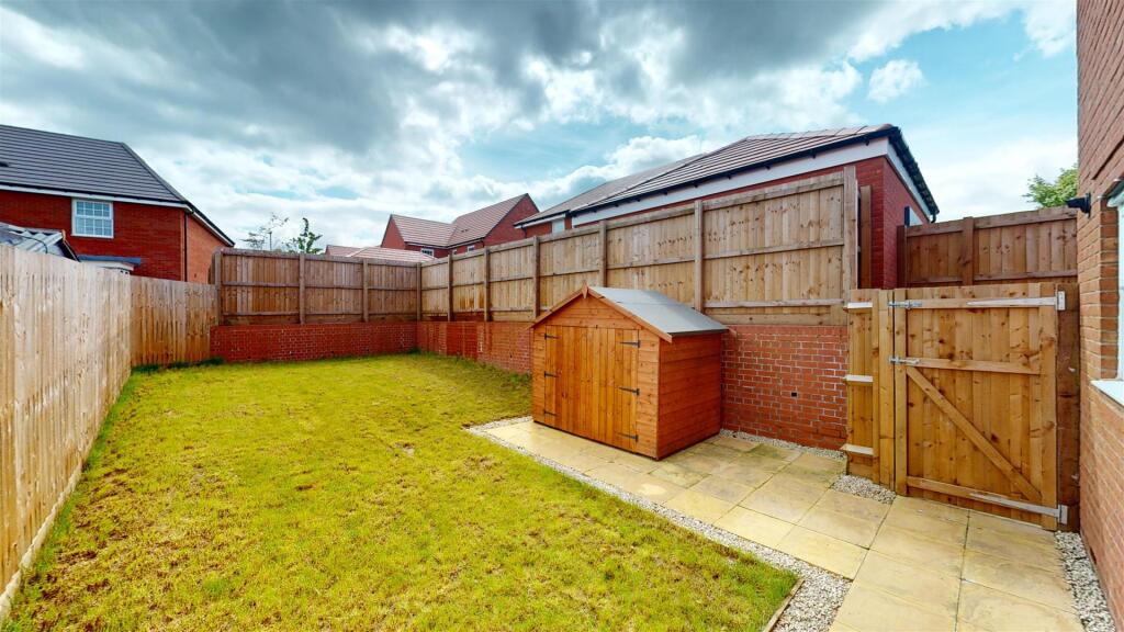 House in Shrewsbury, Shropshire - More