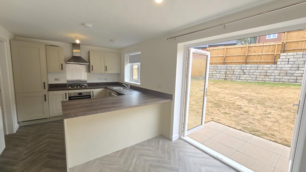 House in Bromsgrove, Tutnall and Cobley CP - More