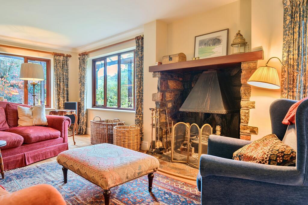 House in Taunton - View 5