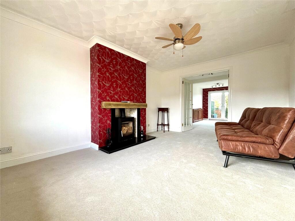 Beaumont Road, Springbank, Cheltenham photo 4