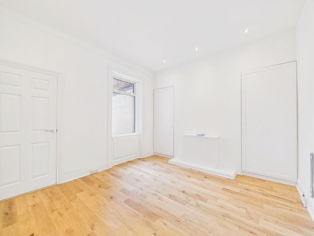 Tenth Avenue, Heaton, NE6 - View 5