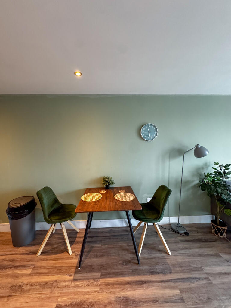 Apartment in Manchester - View 5