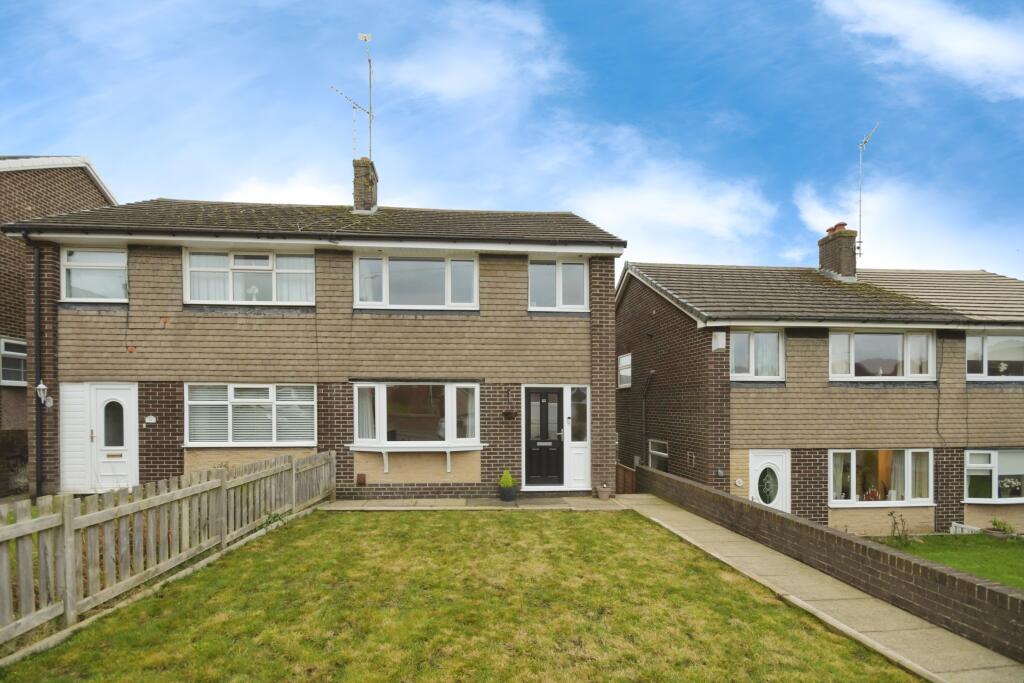 Main image of property: Greengate Lane, Sheffield, S35