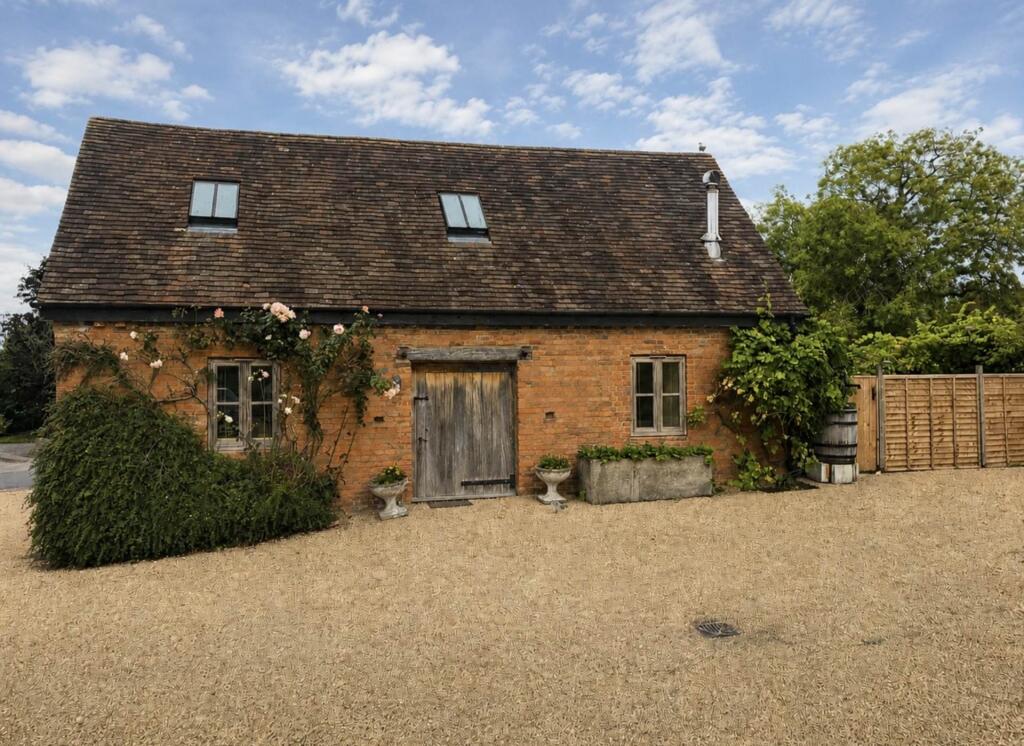 Main image of property: Salters Lane, Aylesbury