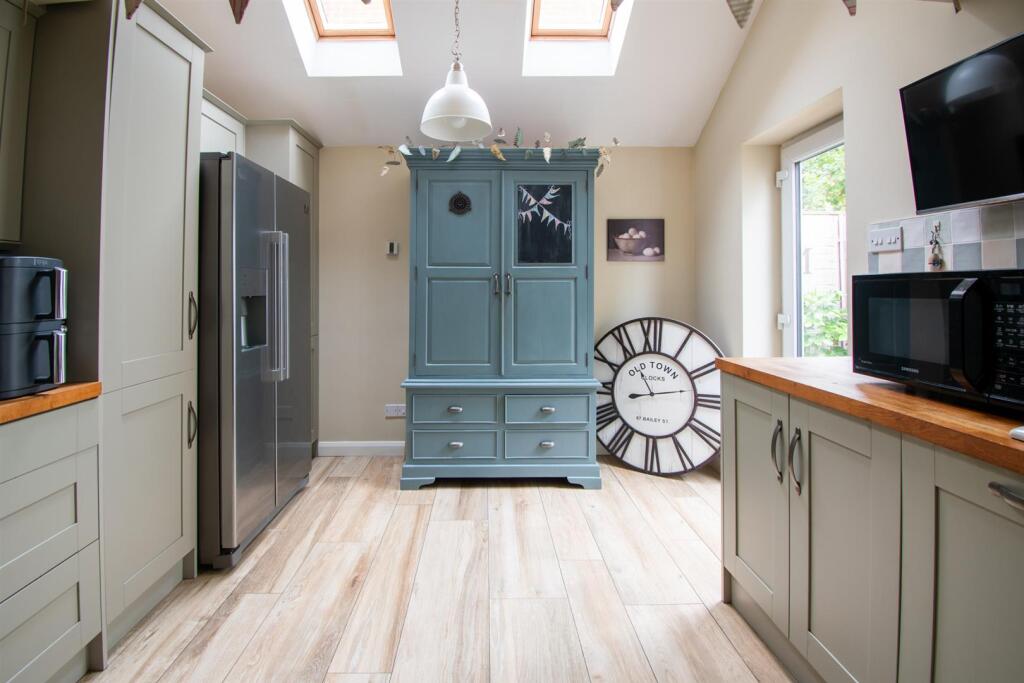 House in Tonbridge - More