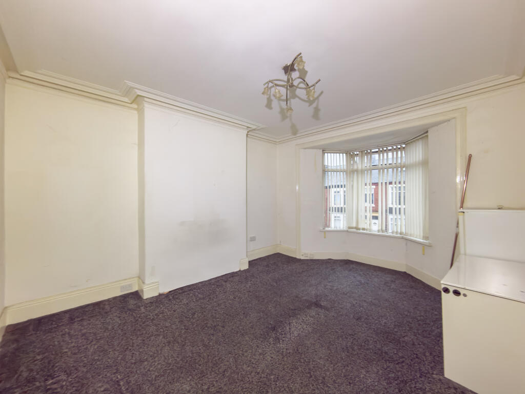 Apartment in South Tyneside, North East - View 4
