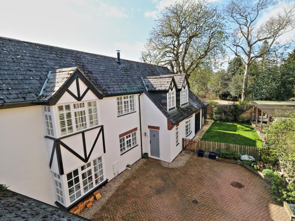 Main image of property: St Marys Street, Eynesbury, St Neots, PE19