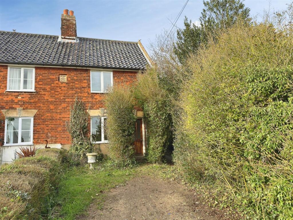 Main image of property: Yarmouth Road, Broome, Bungay, Suffolk, NR35