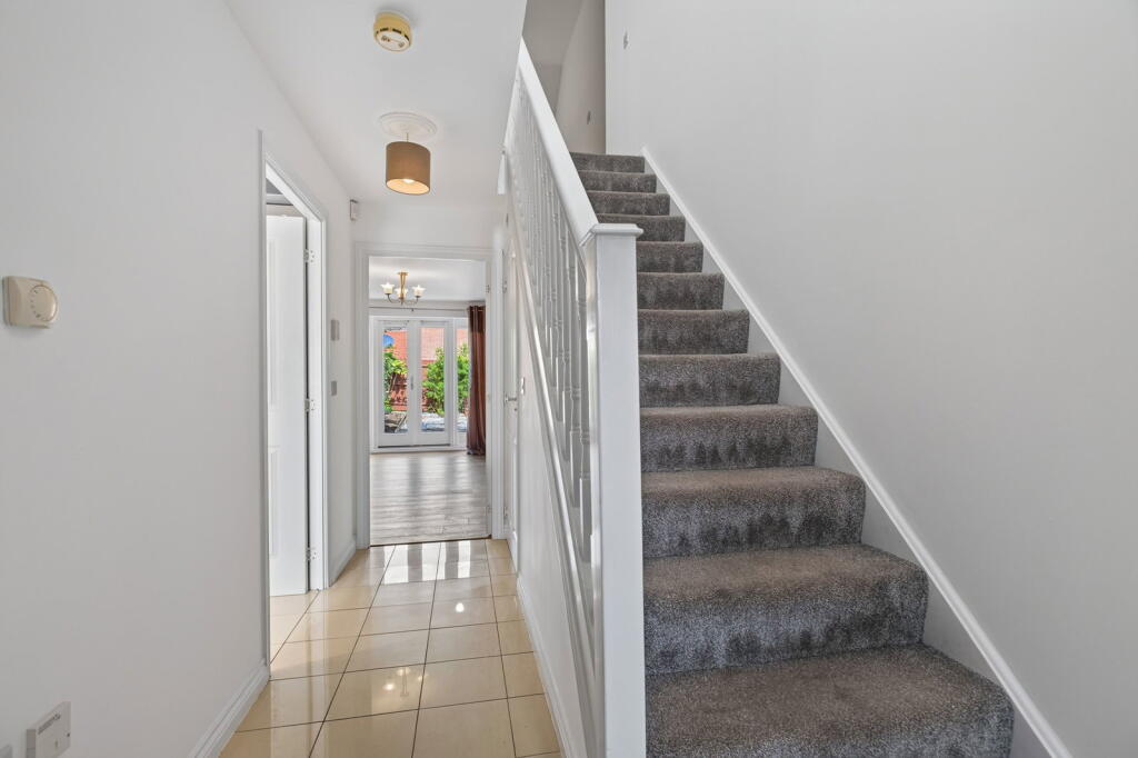 House in Northampton - View 3