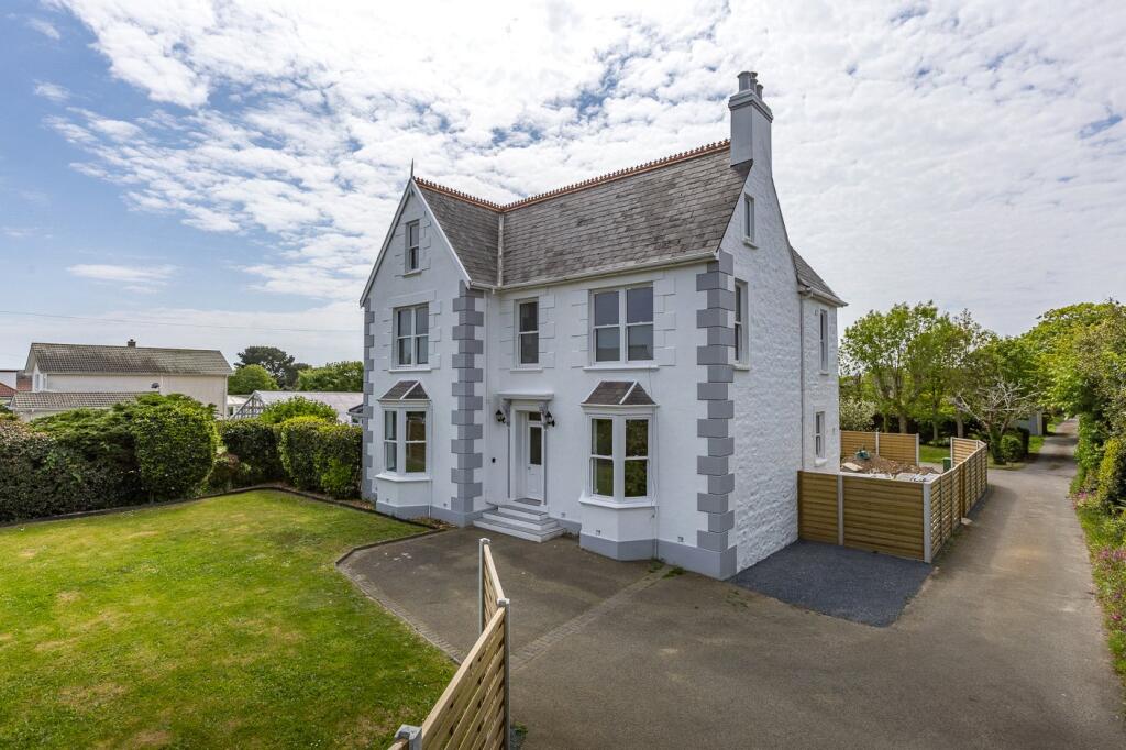 Main image of property: The Lodge, Rue Des Pointes, St Andrew, GY6
